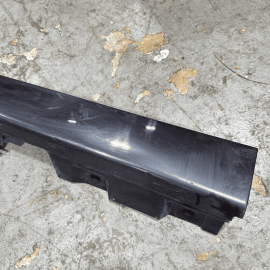 2011-2016 BMW 528i F10 RIGHT PASSENGER SIDE SKIRT ROCKER MOLDING PANEL A90 OEM