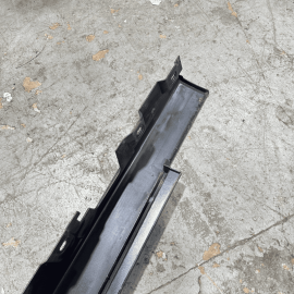 2011-2016 BMW 528i F10 RIGHT PASSENGER SIDE SKIRT ROCKER MOLDING PANEL A90 OEM