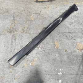 2011-2016 BMW 528i F10 RIGHT PASSENGER SIDE SKIRT ROCKER MOLDING PANEL A90 OEM