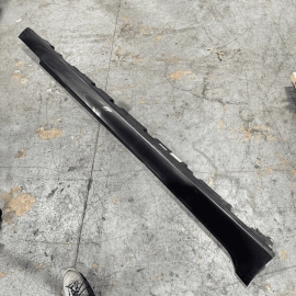 2011-2016 BMW 528i F10 RIGHT PASSENGER SIDE SKIRT ROCKER MOLDING PANEL A90 OEM