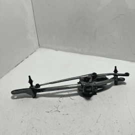 2011-2016 BMW 528i F10 FRONT WINDSHIELD WIPER TRANSMISSION LINKAGE & MOTOR OEM