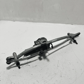 2011-2016 BMW 528i F10 FRONT WINDSHIELD WIPER TRANSMISSION LINKAGE & MOTOR OEM