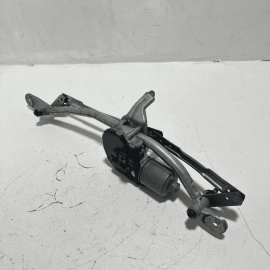 2011-2016 BMW 528i F10 FRONT WINDSHIELD WIPER TRANSMISSION LINKAGE & MOTOR OEM