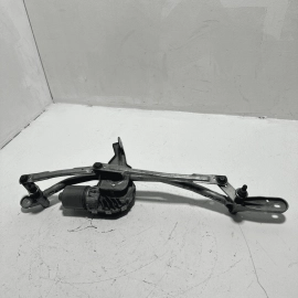 2011-2016 BMW 528i F10 FRONT WINDSHIELD WIPER TRANSMISSION LINKAGE & MOTOR OEM