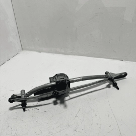 2011-2016 BMW 528i F10 FRONT WINDSHIELD WIPER TRANSMISSION LINKAGE & MOTOR OEM