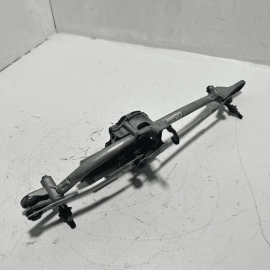 2011-2016 BMW 528i F10 FRONT WINDSHIELD WIPER TRANSMISSION LINKAGE & MOTOR OEM