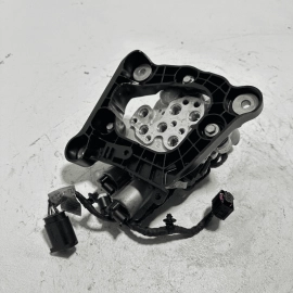 2011-2016 BMW 550 XI AWD Dynamic Drive Suspension Valve Block W/ Bracket OEM