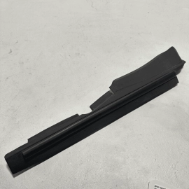 TOYOTA CAMRY 2018-2024 FRONT PASSENGER SIDE FENDER PROTECTOR LEDGE COVER OEM