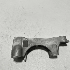 18-24 TOYOTA CAMRY 2.5L FWD FRONT RIGHT SIDE ENGINE FRAME MOUNT SUPPORT BRACKET