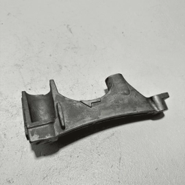 18-24 TOYOTA CAMRY 2.5L FWD FRONT RIGHT SIDE ENGINE FRAME MOUNT SUPPORT BRACKET