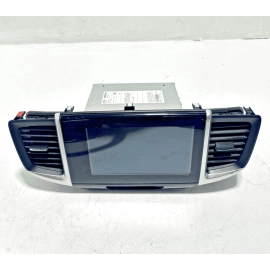 Radio Receiver Display Screen Honda Pilot EX-L 2017 OEM