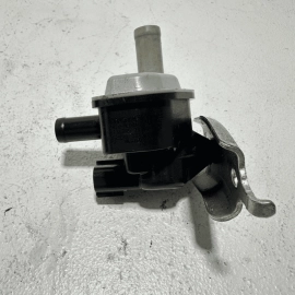 2019 - 2021 TOYOTA CAMRY 2.5l Duty Vacuum Vapor Canister Purge Control Valve OEM