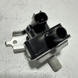 2019 - 2021 TOYOTA CAMRY 2.5l Duty Vacuum Vapor Canister Purge Control Valve OEM