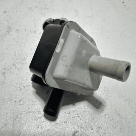 2019 - 2021 TOYOTA CAMRY 2.5l Duty Vacuum Vapor Canister Purge Control Valve OEM