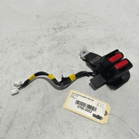 TOYOTA CAMRY 2018 REAR LEFT DRIVER SIDE & CENTER SEATBELT SEAT BELT BUCKLE OEM