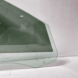 2011-2016 BMW 550xi FRONT RIGHT SIDE DOOR WINDOW GLASS OEM