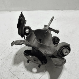 TOYOTA CAMRY XSE 2.5L REAR LEFT DRIVER SIDE SPINDLE KNUCKLE HUB 2018-2024 OEM