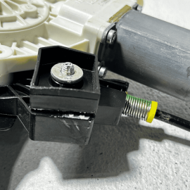 2011-2016 BMW 550XI FRONT LEFT SIDE DOOR PANEL WINDOW REGULATOR W/ MOTOR OEM