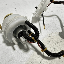 2011-2017 BMW 535i GT 3.0L AWD Gas Tank Reservoir Fuel Pump OEM