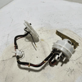 2011-2017 BMW 535i GT 3.0L AWD Gas Tank Reservoir Fuel Pump OEM