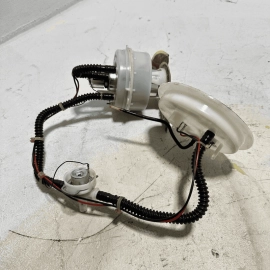 2011-2017 BMW 535i GT 3.0L AWD Gas Tank Reservoir Fuel Pump OEM