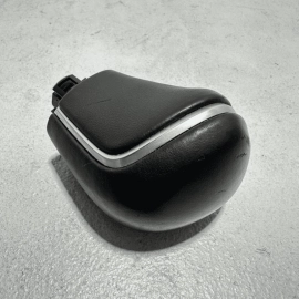 2018 - 2019 TOYOTA CAMRY AUTOMATIC TRANSMISSION GEAR SHIFTER LEVER KNOB OEM