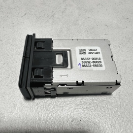 TOYOTA CAMRY 2018-2020 CENTER CONSOLE BACK USB PORT SOCKET SWITCH OEM