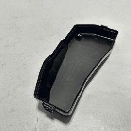 TOYOTA CAMRY 2018-2019 2.5L FUSE RELAY BLOCK BOX COVER UPPER LID OEM