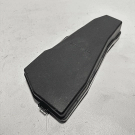 TOYOTA CAMRY 2018-2019 2.5L FUSE RELAY BLOCK BOX COVER UPPER LID OEM