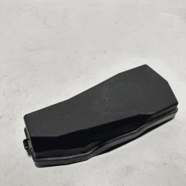 TOYOTA CAMRY 2018-2019 2.5L FUSE RELAY BLOCK BOX COVER UPPER LID OEM