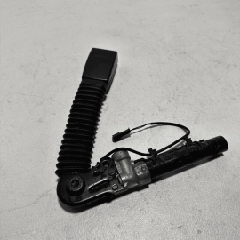 2010 - 2013 BMW 535I 550I Front Left Driver Side Seatbelt Seat belt Buckle OEM