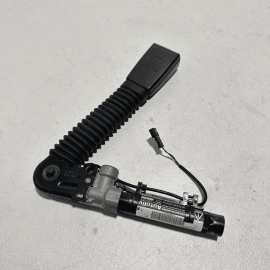 2010-2013 BMW 535I 550I Front Right Passenger Side Seatbelt Seat belt Buckle OEM