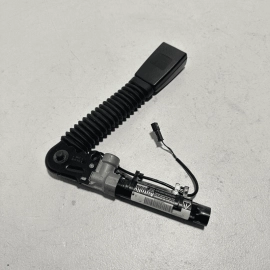 2010-2013 BMW 535I 550I Front Right Passenger Side Seatbelt Seat belt Buckle OEM