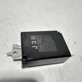 TOYOTA CAMRY 2018-2024 TIRE PRESSURE MONITORING SYSTEM RECEIVER MODULE OEM