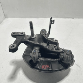 TOYOTA CAMRY FWD REAR PASSENGER SIDE SPINDLE KNUCKLE HUB / KNUCKLE 2018-2024 OEM