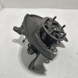 TOYOTA CAMRY FWD REAR PASSENGER SIDE SPINDLE KNUCKLE HUB / KNUCKLE 2018-2024 OEM