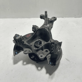 TOYOTA CAMRY FWD REAR PASSENGER SIDE SPINDLE KNUCKLE HUB / KNUCKLE 2018-2024 OEM