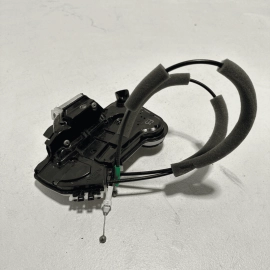 TOYOTA CAMRY 2018-2024 FRONT RIGHT PASSENGER SIDE DOOR LOCK LATCH ACTUATOR OEM