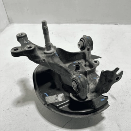 TOYOTA CAMRY FWD REAR DRIVER SIDE SPINDLE KNUCKLE HUB / KNUCKLE 2018-2024 OEM