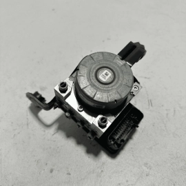 2013-2016 BMW 328 Xi 2.0L ABS Hydraulic Anti Lock Brake Pump DSC Module OEM