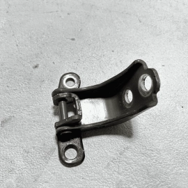 HONDA PILOT 2016-2021 FRONT RIGHT PASSENGER SIDE DOOR HINGE UPPER OEM R529P