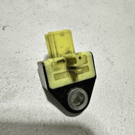 TOYOTA CAMRY FRONT LEFT OR RIGHT IMPACT PRESSURE SENSOR OEM 2018 - 2022
