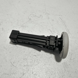 14-17 MERCEDES W222 S550 FRONT RIGHT OR LEFT SEAT HEADREST GUIDE INSERT OEM 1PCS