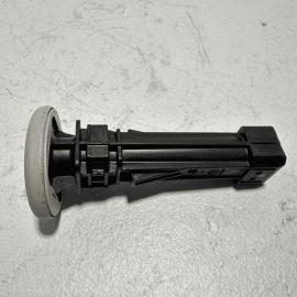 2014-2017 MERCEDES W222 S550 FRONT RIGHT OR LEFT SEAT HEADREST GUIDE INSERT OEM