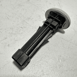 2014-2017 MERCEDES W222 S550 FRONT RIGHT OR LEFT SEAT HEADREST GUIDE INSERT OEM