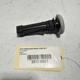 MERCEDES W222 S550 FRONT RIGHT OR LEFT SEAT HEADREST GUIDE INSERT 2014-2017 OEM