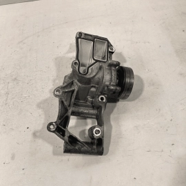 2016 – 2019 Bmw X1 F48 XDRIV 28I Engine Coolant Water Pump W/ Support OEM