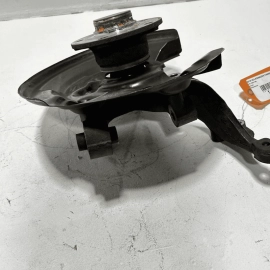 2012-2018 VOLKSWAGEN PASSAT S REAR RIGHT STEERING SPINDLE KNUCKLE HUB OEM