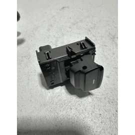 SUBARU IMPREZA RS 2024 REAR LEFT OR RIGHT SIDE DOOR WINDOW SWITCH OEM = 1PCS =