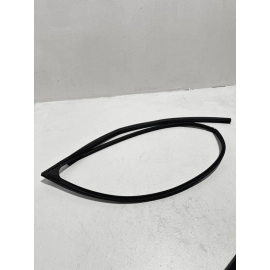 SUBARU IMPREZA 2024 FRONT PASSENGER SIDE DOOR WINDOW GLASS RUN CHANNEL SEAL OEM